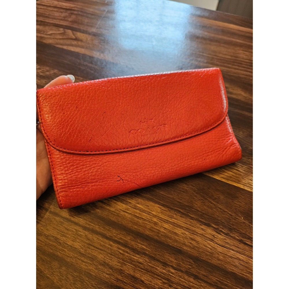 Coach Red Pebbled Leather Trifold Wallet Snap Closure 10 Card Slots